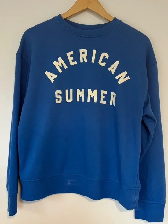 Blue Sweater - Picture 1 of 2